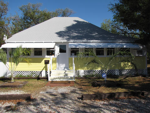 The historic Conch House is home to the Reef Environmental Education Foundation (REEF).
